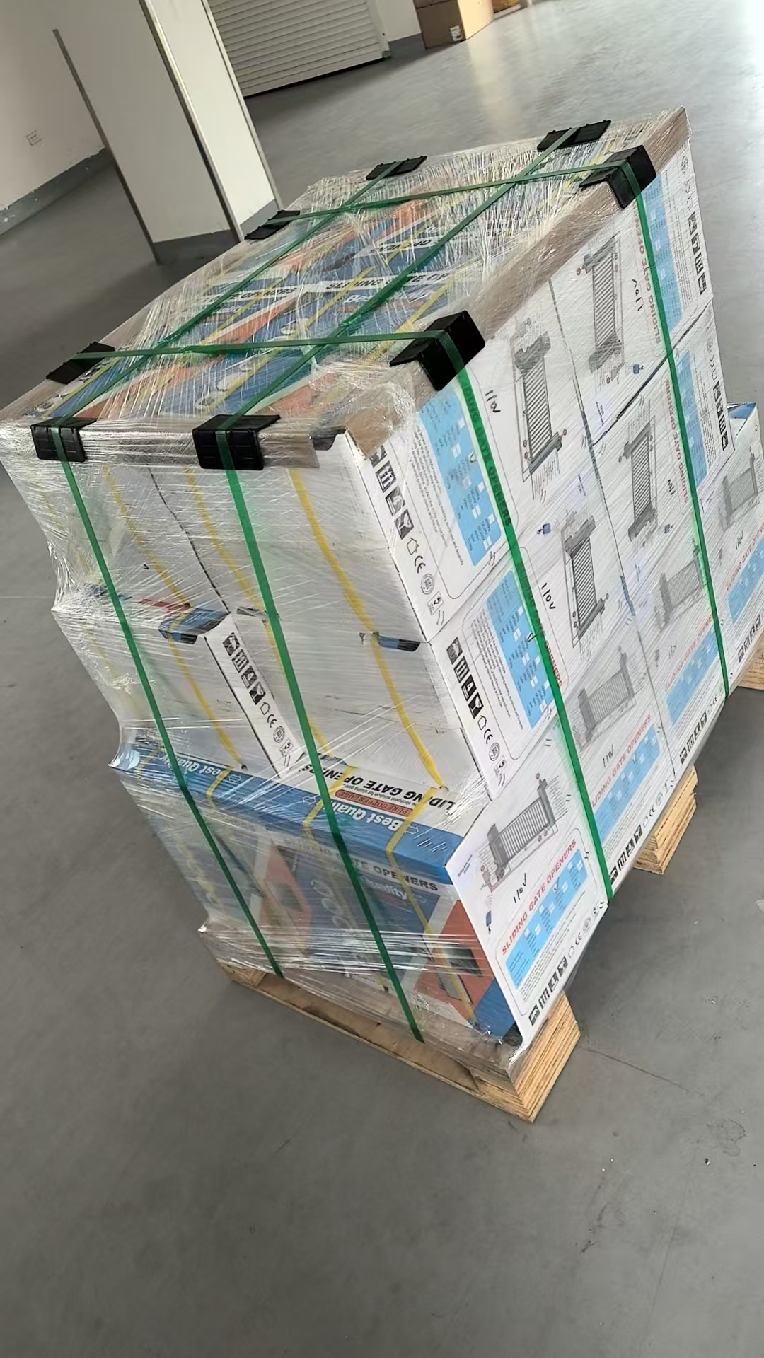 Gate operator to Panama